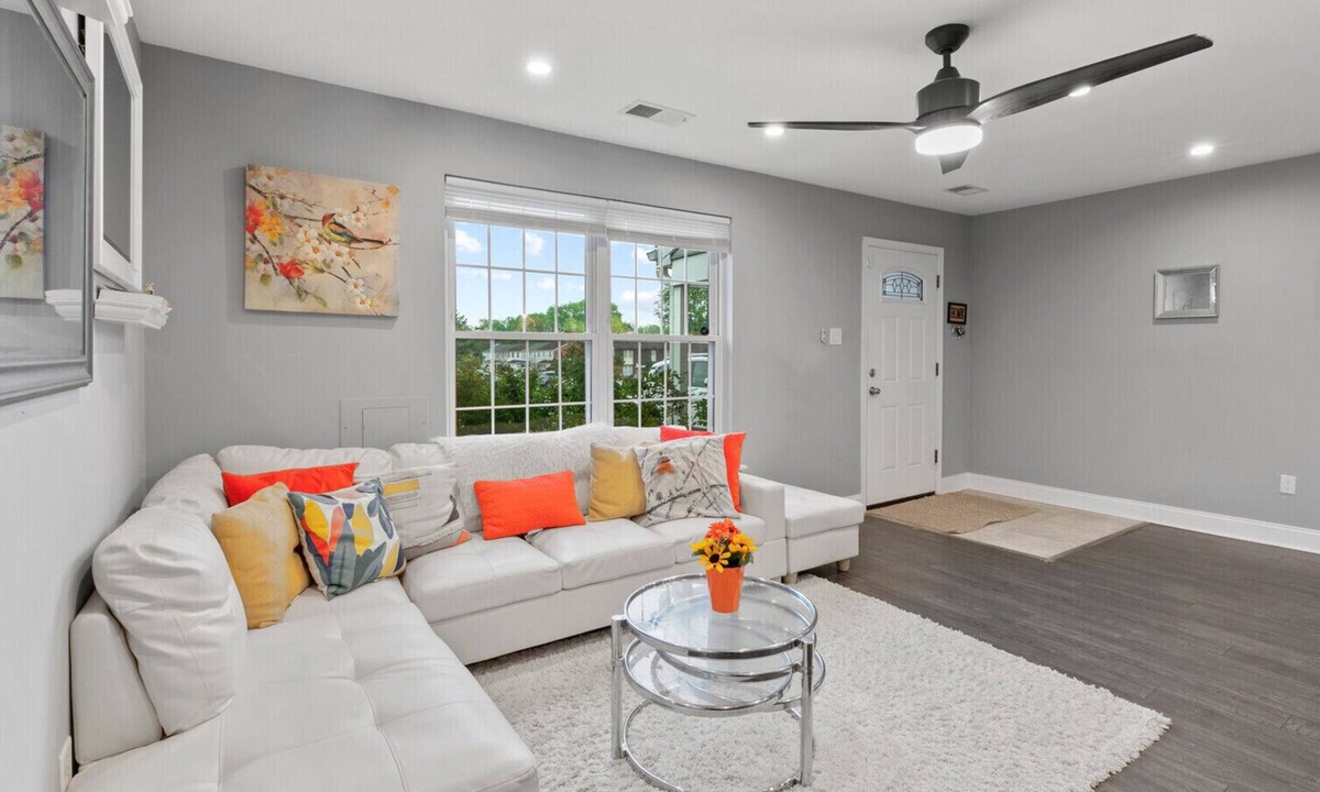 Grenloch House | Renovated Oasis/Private Patio & Grill Near Philly