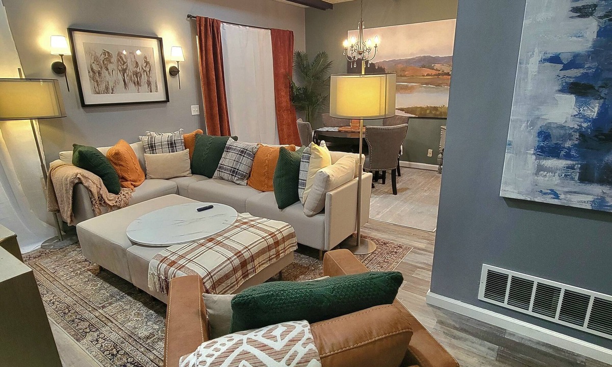 Council Bluffs Apartment | Renovated Owner’s Suite - Your Cozy Home Away From Home