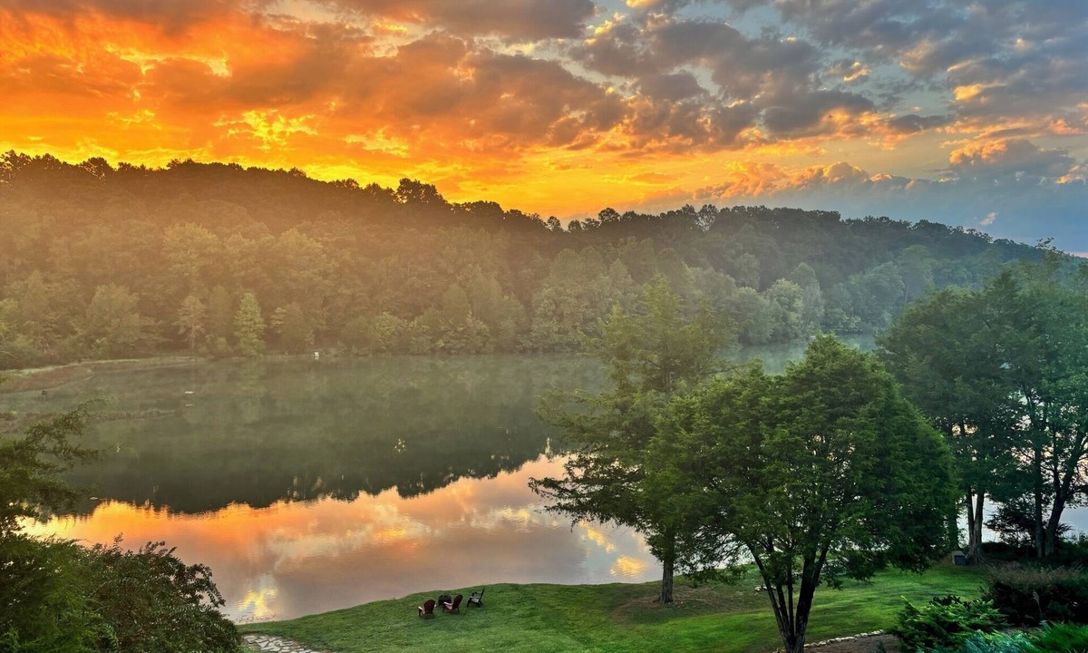 Tellico Village House | Reserve TOQUA COVES Family Friendly Lake Access Two Decks Sleeps 6+