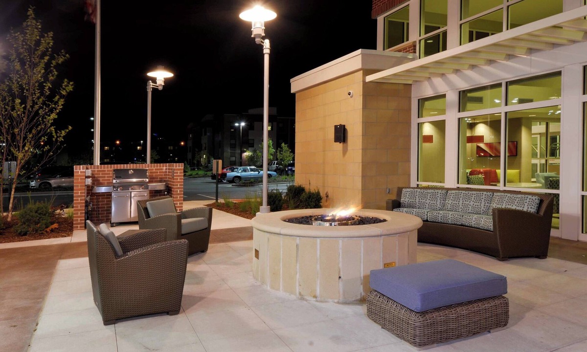 Aksarben - Elmwood Park Hotel | Residence Inn by Marriott Omaha Aksarben Village