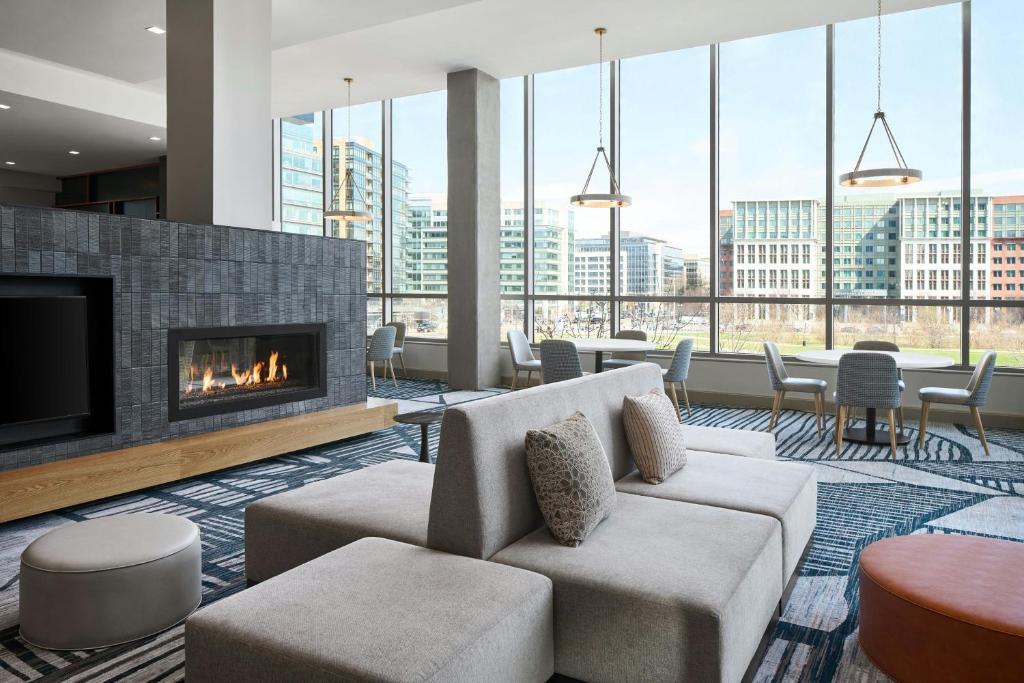 Navy Yard Hotel | Residence Inn Washington Capitol Hill/Navy Yard