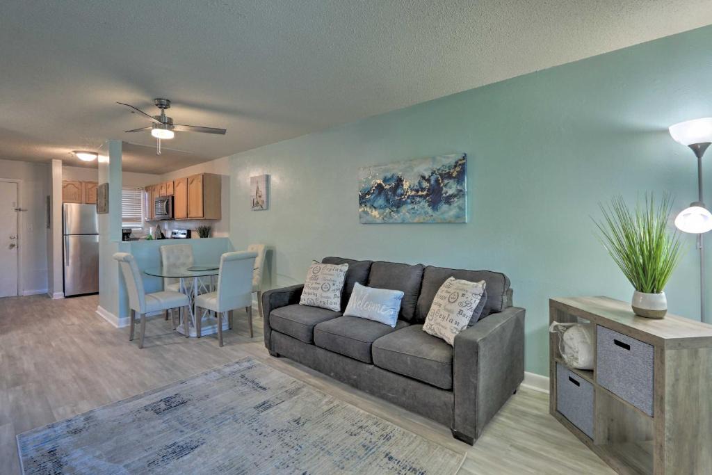 Palmetto Dunes Apartment | Resort Condo with Pool and Tennis Less Than 1 Mile to Beach!