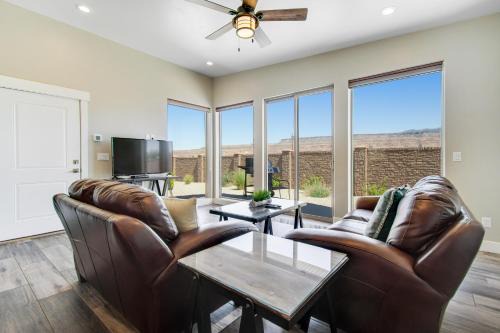 Moab South Valley House | Rim View 3