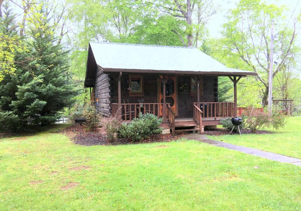 Townsend Ski Chalet | River Bend