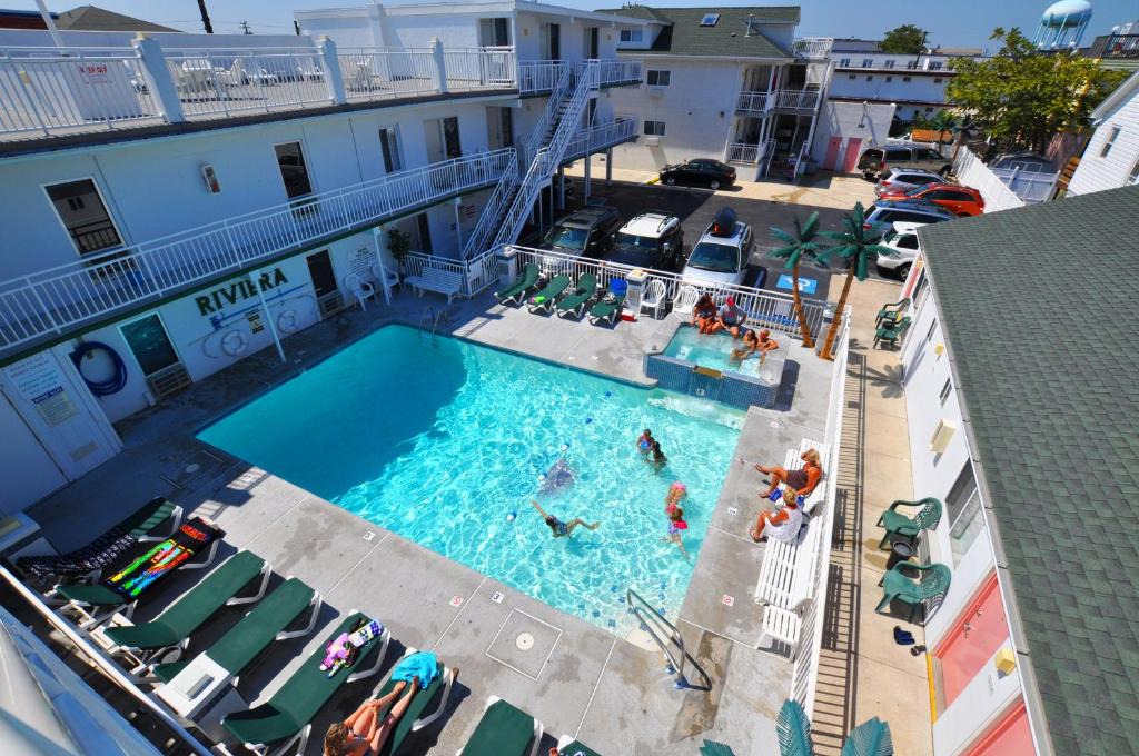 Wildwood Hotel | Riviera Resort & Suites