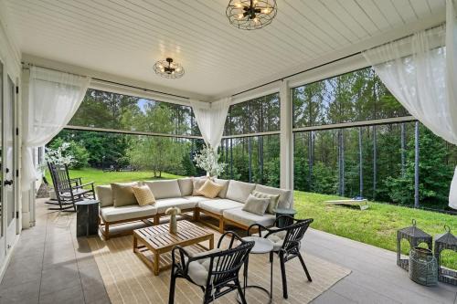 Tate House | Roxies Retreat