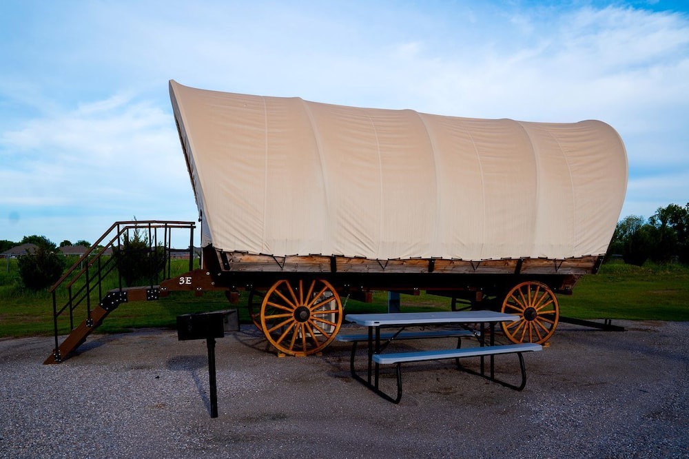 South Oklahoma City House | Rustic Conestoga Glamping Covered Wagon for Amazing Getaways to Oklahoma Farm