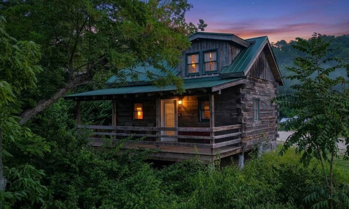 Savanna Cabin | Rustic River Cabin 3