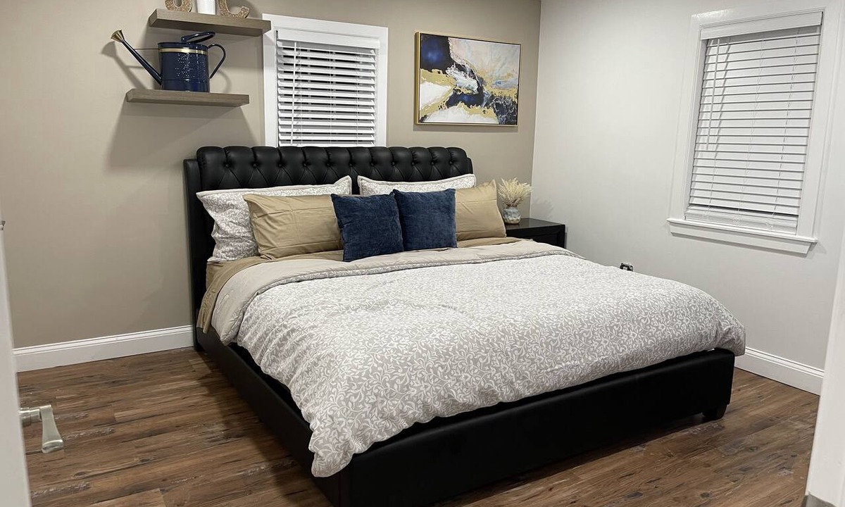 Rahway Apartment | Rutgers University, Dream Mall, NYC