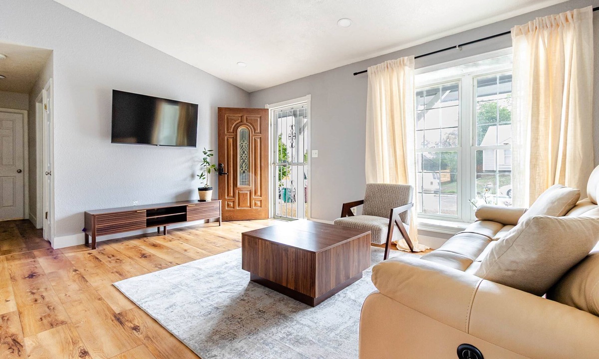 Centennial House | Sagewood Suite | Centennial Colorado
