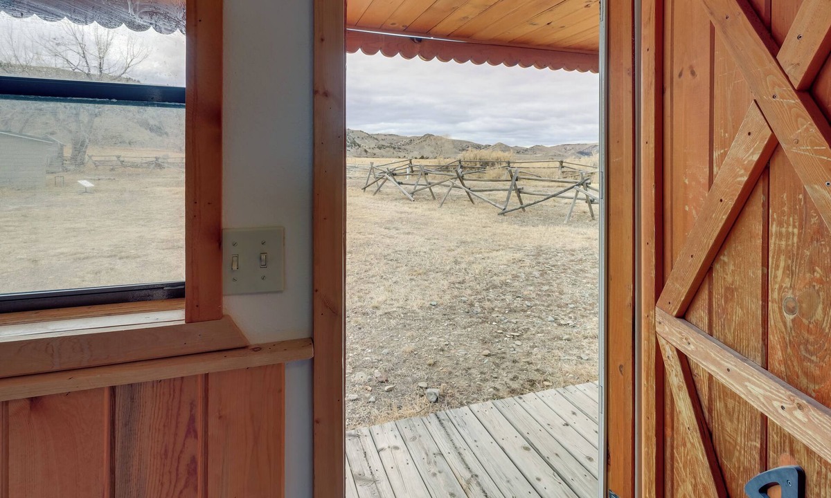 Thermopolis Apartment | Scenic & Unique Country Retreat in Thermopolis!