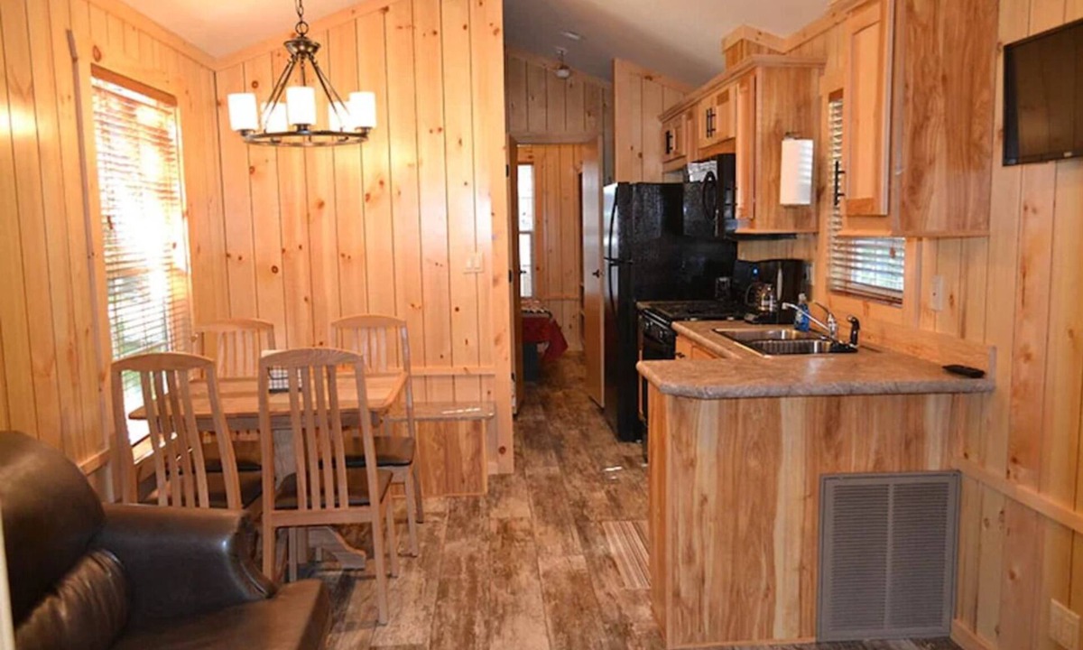 Pittsfield Cabin | Scenic Waterfront Cottage | Steps to Pine Lake & Family-Friendly Resort