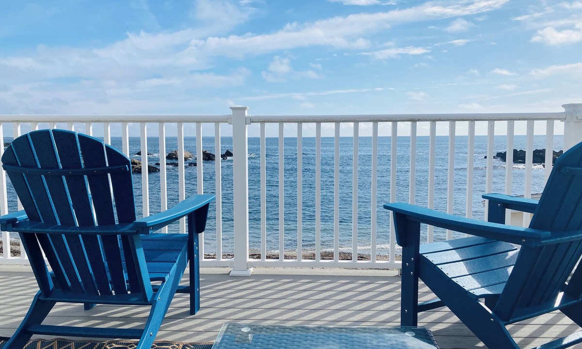 Ogunquit Villa | Seaside Serenity Oceanfront Cottage with private beach Perkins Cove New 2025
