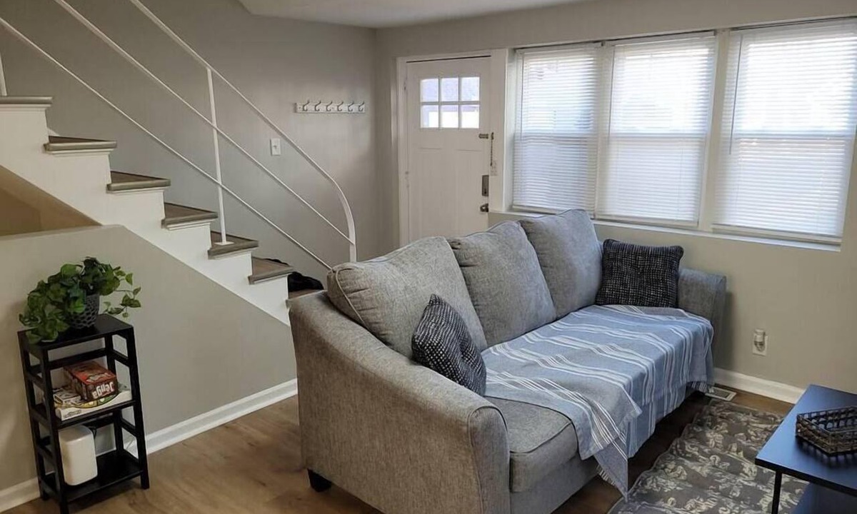 Joslyn Castle Apartment | Sequoia Stay, Walk to Blackstone Fun
