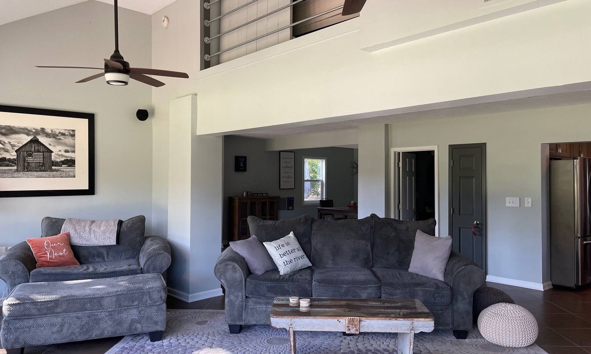 Douglas County House | Serene & Charming Riverfront house just outside of Elkhorn & Omaha