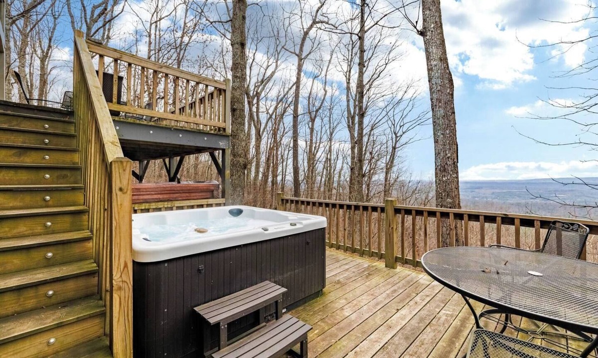 Valley Head Cabin | Serene Getaway | Hot Tub & Mountain Views