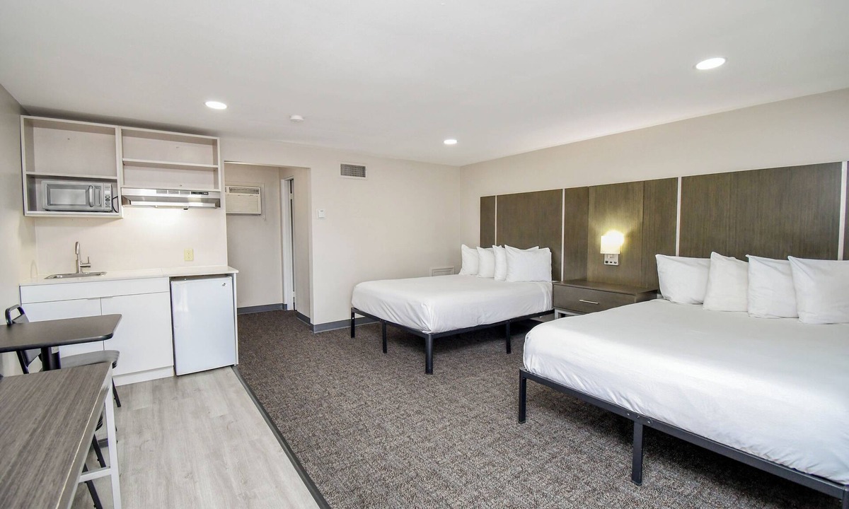 Sioux Falls House | Settle Inn