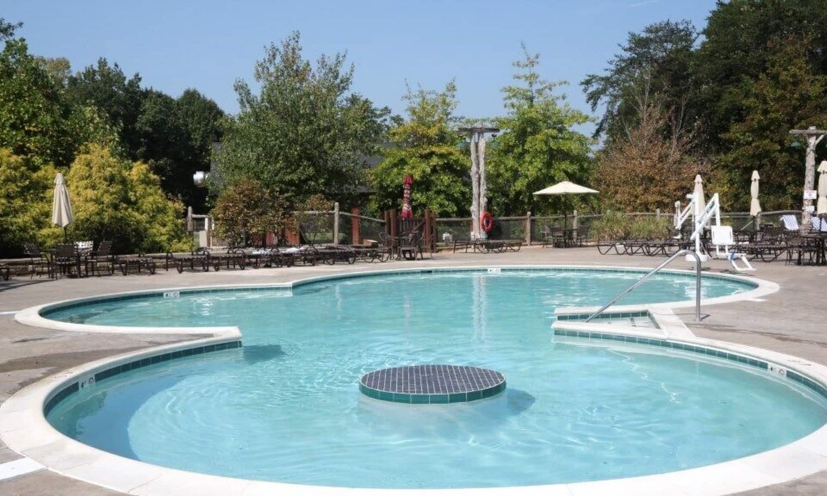 Gordonsville Cabin | Shenandoah Crossing, Gordonsville, Virginia, 2 Bedroom Resort Cabin