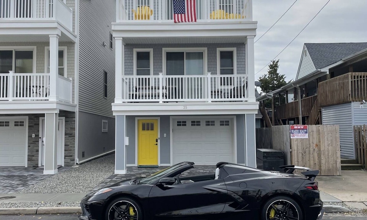 Seaside Heights House | Shore Elegance! 5br 4 bath private home w/5 decks & hot tub just steps to beach