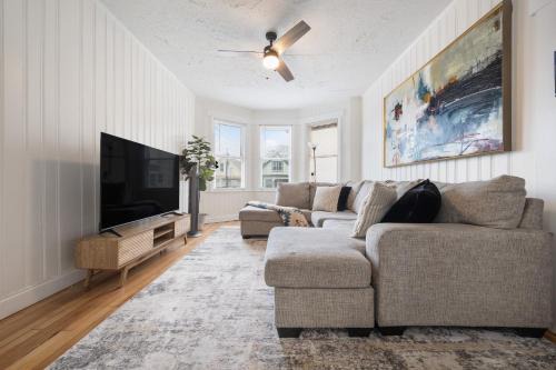 Jersey City Apartment | Skyline Views 3BR - Manhattan at Your Doorstep