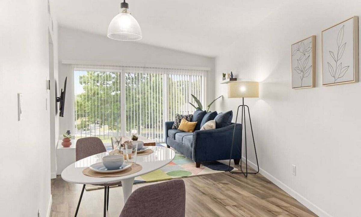 Orange Prairie Apartment | Slice of the Good Life: Concord C2