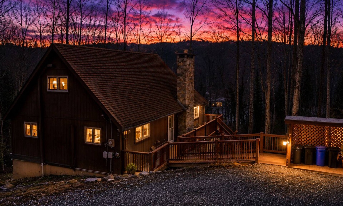 Deep Gap Cabin | Smore than enough! Powder Horn Mountain - 3K,2 twin bunks, Pets OK,Pool table