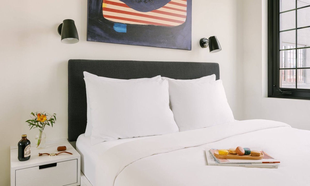Gowanus Apartment | Sonder The Industrialist | Queen Room