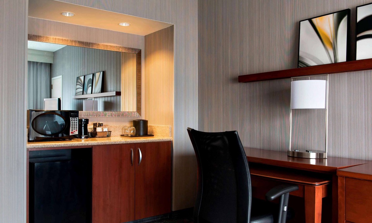 Whippany Hotel | Sonesta Select Whippany Hanover