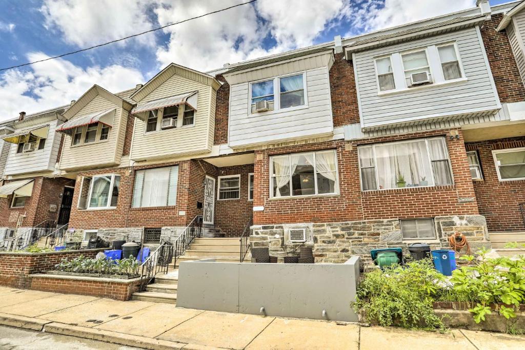 South Philadelphia House | South Philly Townhome 3 Mi to Center City