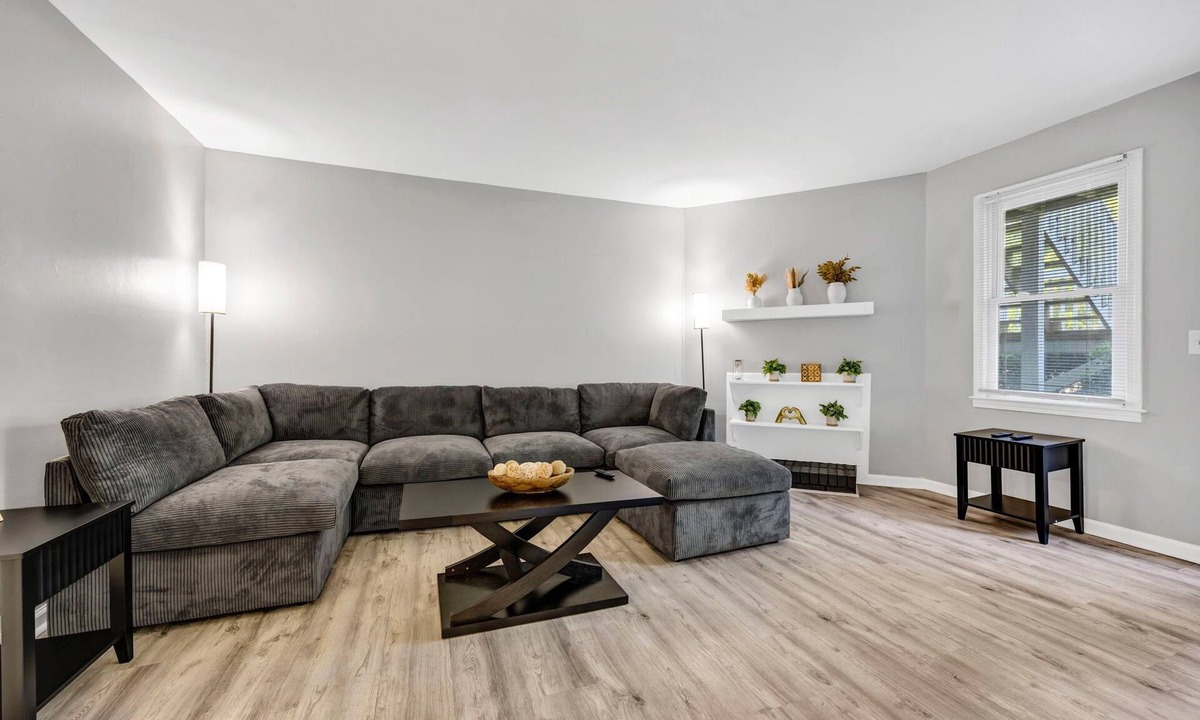 Dentsville Apartment | Southern Comfort: 2BD/2BA near Downtown Columbia