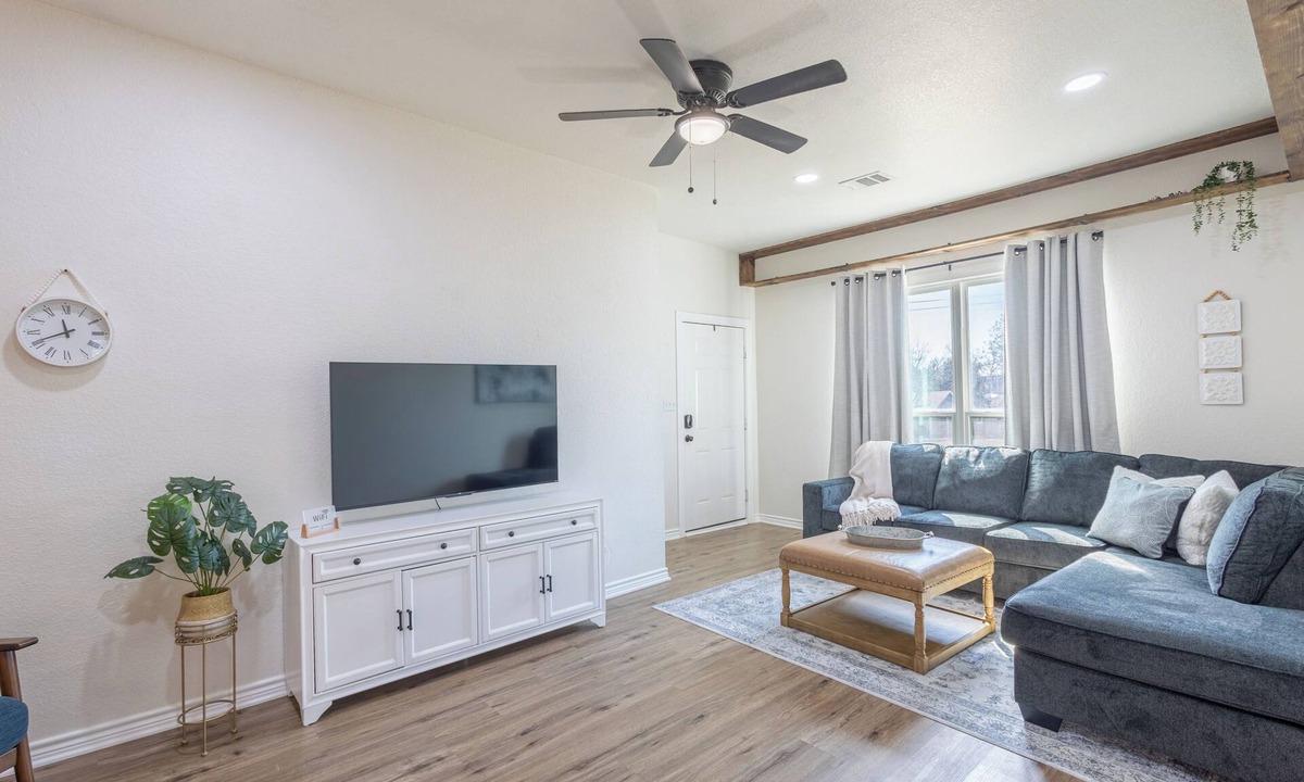 Belton House | Spacious 4-bedroom house centrally located in beautiful Belton, Tx