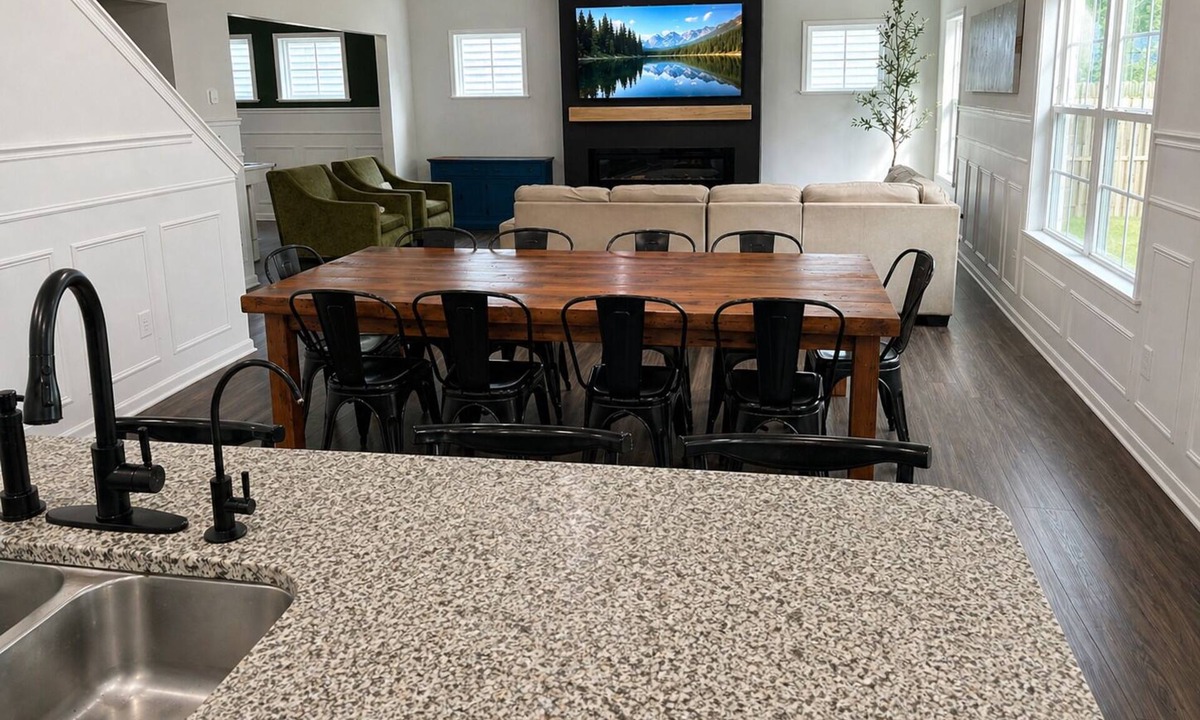 Castle Hayne House | Spacious 5-bedroom house in lovely Castle Hayne, minutes to wrightsville beach