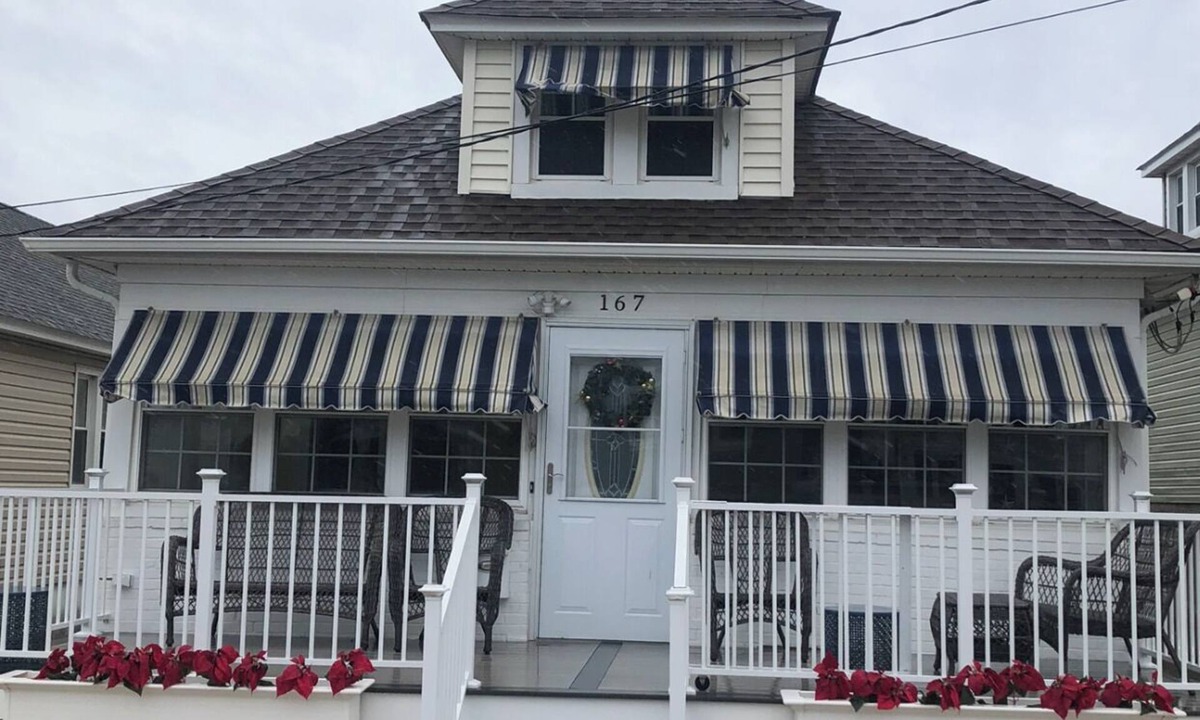 Point Pleasant Beach House | Spacious Home, Newly Updated! LOCATION LOCATION LOCATION!