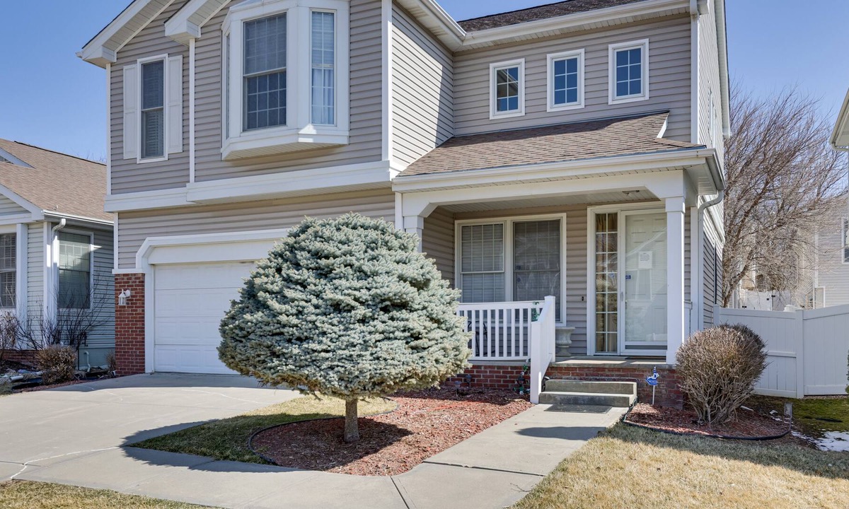 West Omaha House | Spacious Omaha Home in a Quiet Neighborhood!