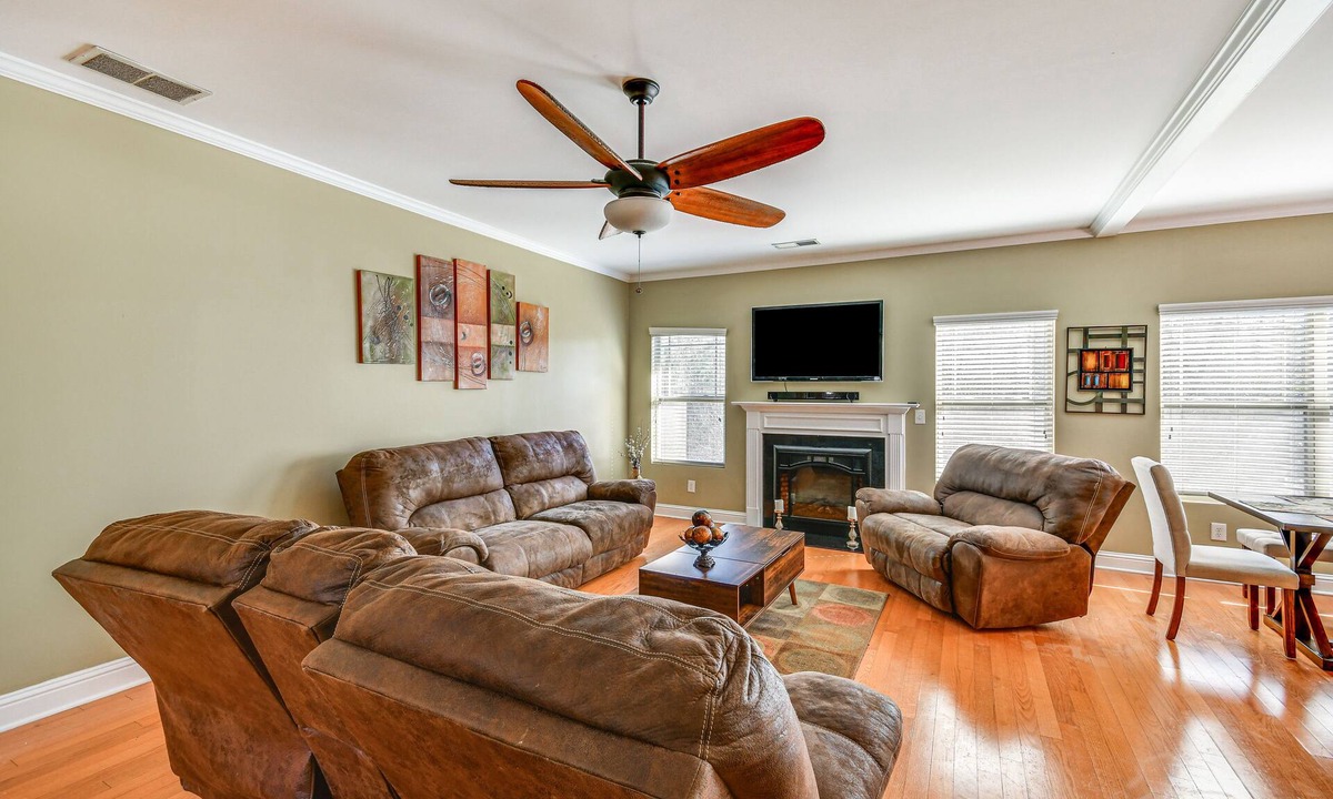 Phenix City House | Spacious Phenix City Home ~ 9 Mi to Columbus!
