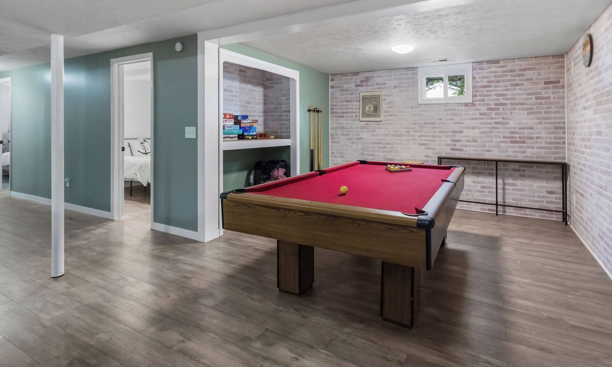 Millard House | Spacious Stay w/Game Room, Pool Table & Outdoor Patio Near I-80