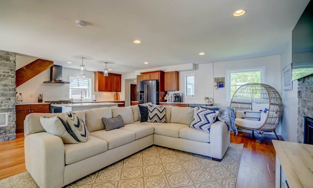 Edgerton House | Spectacular Lakefront Home w/Sandy Beaches, Pier and Firepit