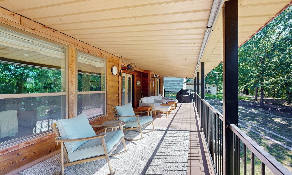 Hoyt House | Sprawling Eufaula Lake Sanctuary w/Dock!