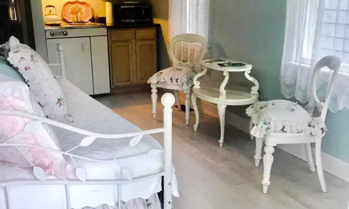 Spring Lake Apartment | Spring Lake Suite