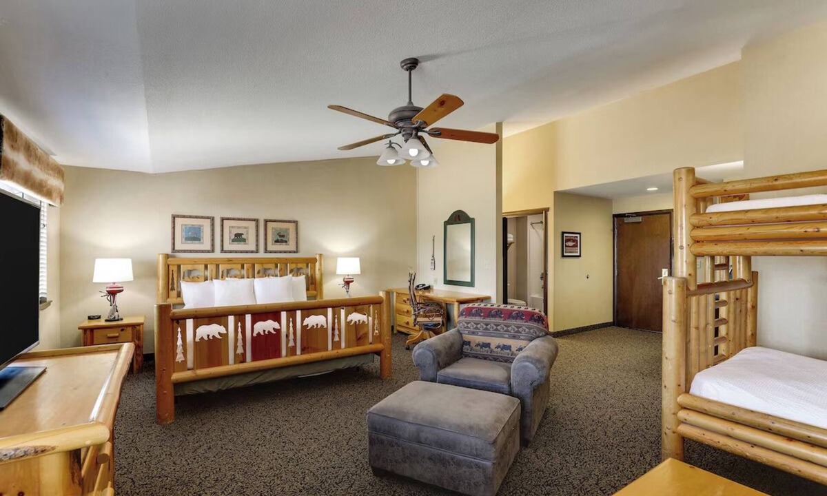 St. Joseph Hotel | St. Joseph's Heritage Haven with Themed Rooms & Hot Tub
