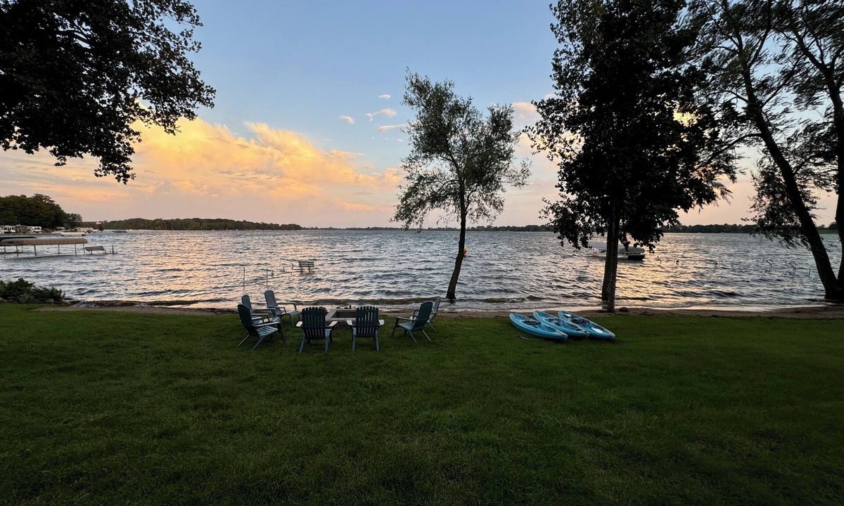 Madison Lake House | Stay at The View on Madison: Beautiful, spacious home on Madison Lake!