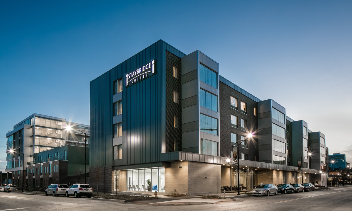 Historic East Village Hotel | Staybridge Suites des Moines Downtown, an Ihg Hotel