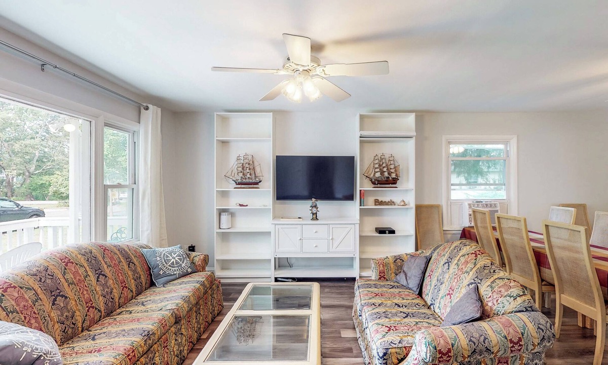 Shady Side House | Steps to Chesapeake Bay! 'Callaway Drive Retreat'