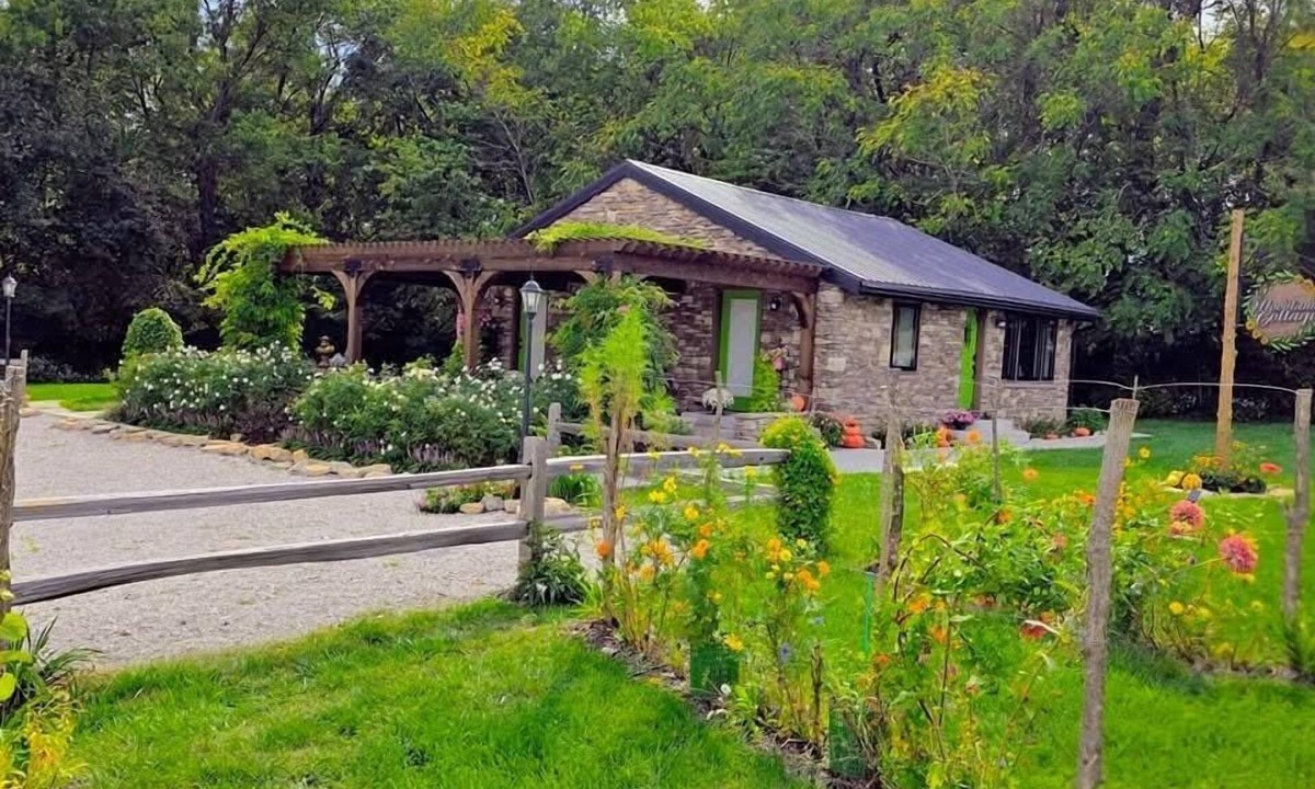 Stet Cottage | Stone Cottage, Lush Garden, Cattle View, Wooded Trail, Fire Pit, Old-World Charm