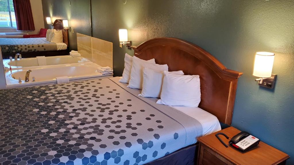 Carrollton Hotel | Stonewood Inn & Suites of Carrollton - Smithfield