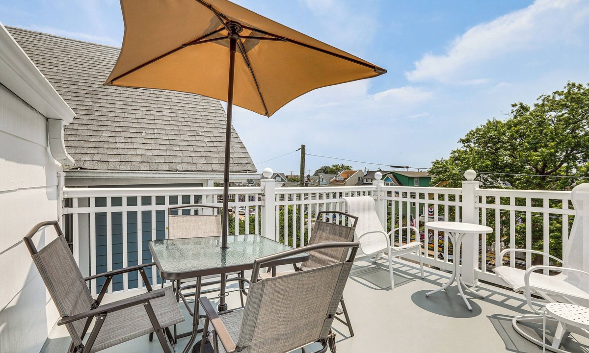 Ocean Grove Apartment | Stroll to Ocean Grove Boardwalk & Beach: Sleek Apt
