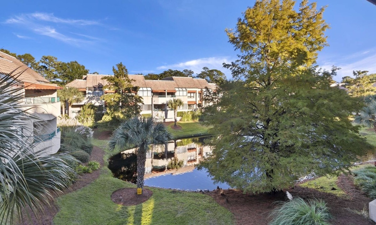 Palmetto Dunes Condo | Stroll to Shelter Cove Harbour & Marina, Wildlife View, Bike to Beach - AV7488