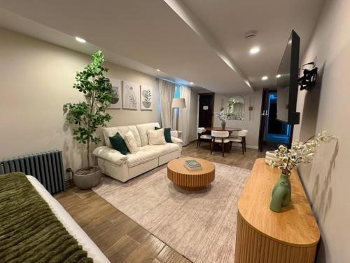 Irving Park East Apartment | Studio Near Wrigley Sleeps 4 Games + Fireplace