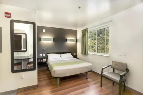 East Brunswick Hotel | Studio Retreat Near New Brunswick