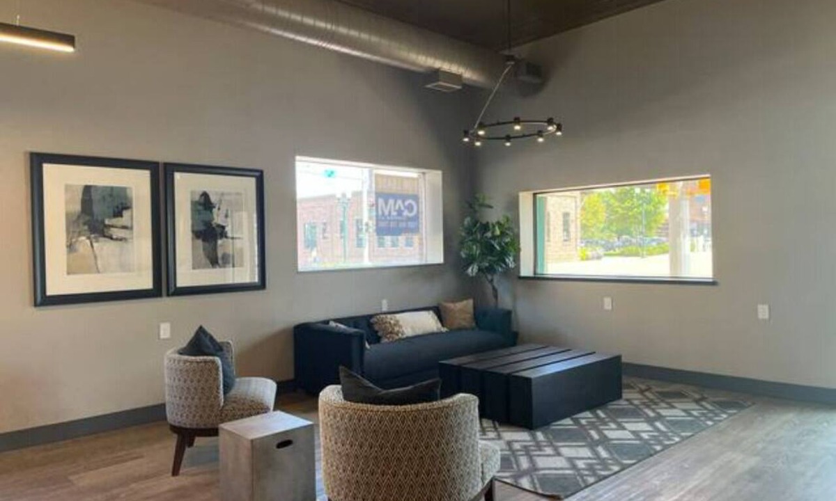 Downtown Apartment | Studio22 on Phillips